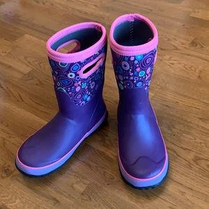FREE Shipping! NWOT BOGS size 3 youth